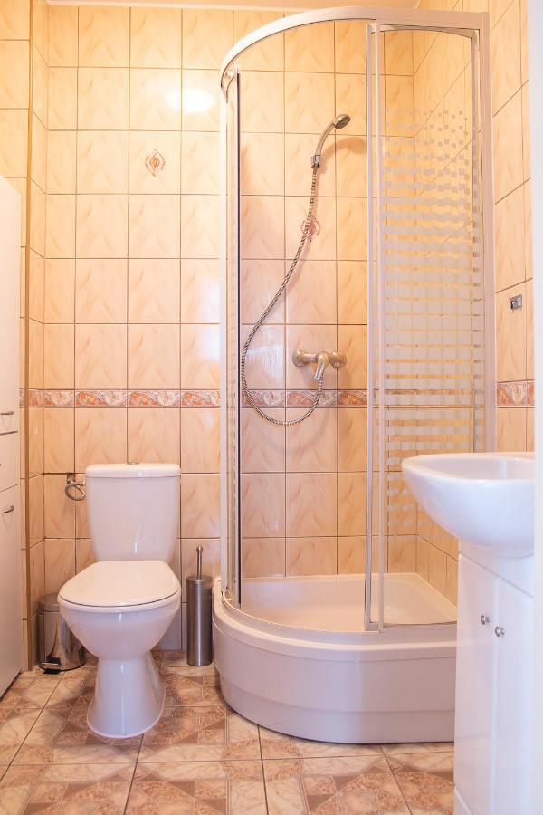 Al-Dom Apartamenty Apartament Oliwia Kołobrzeg Exteriör bild